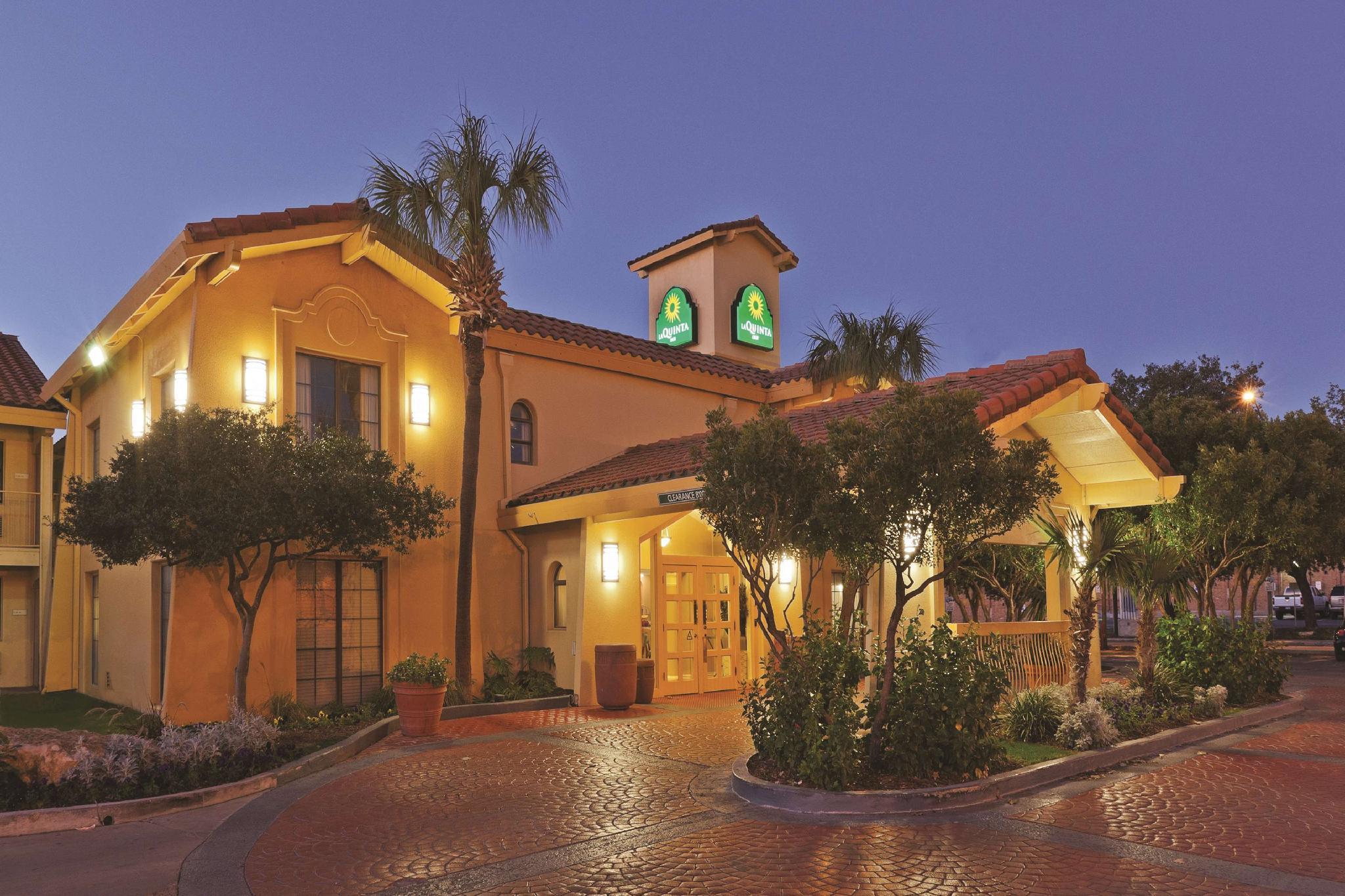 La Quinta Inn By Wyndham San Antonio Market Square Exteriér fotografie